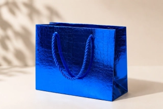 Luxusná metalická darčeková taška s textúrou 18 x 23 x 10cm - modrá